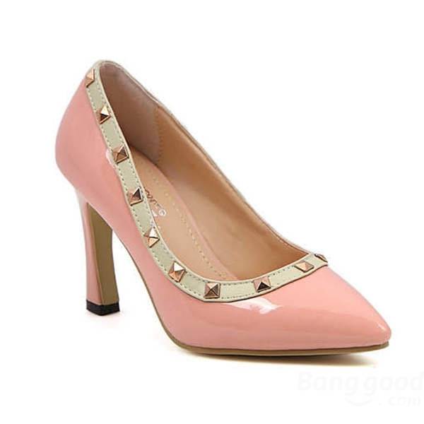 Les chaussures de mariage de rivet à talons hauts femmes& 